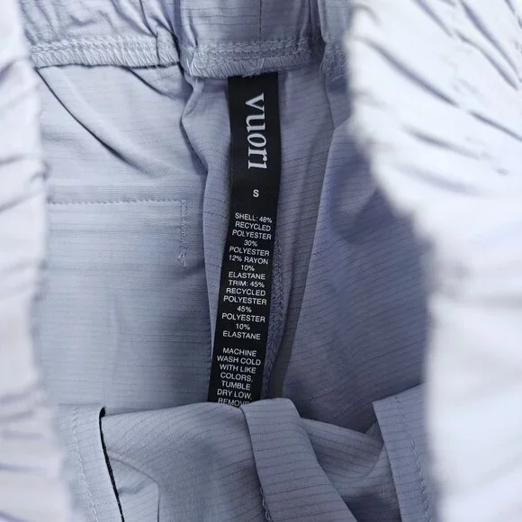 Vuori Athletic Lightweight Elastic Waistband Shorts Women Size Small NWT Casual - Picture 4 of 12